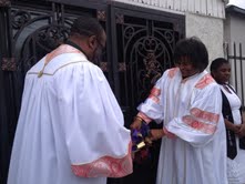 Reverends Russell Thornhill and Leslie Butke cut the ribbon officially opening the doors of the new home of the Unity Fellowship Church of Christ in South L.A. 