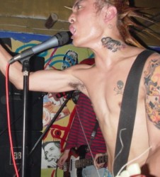 Punk rock singer in Wuhan, China | Photo by Andy Doro (Flickr Creative Commons)